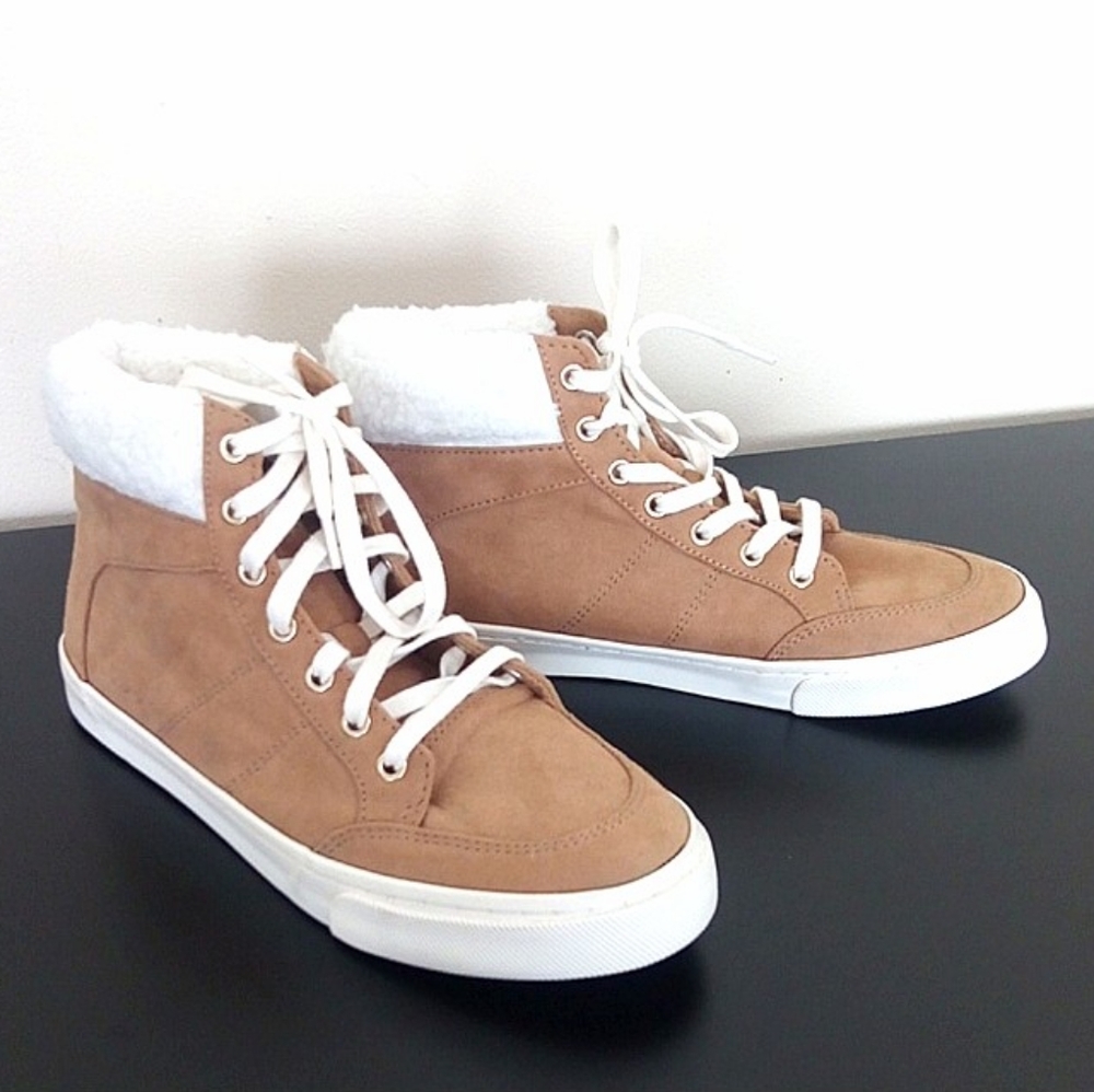 NWT Old Navy High Top Sneakers Caramel Size 6